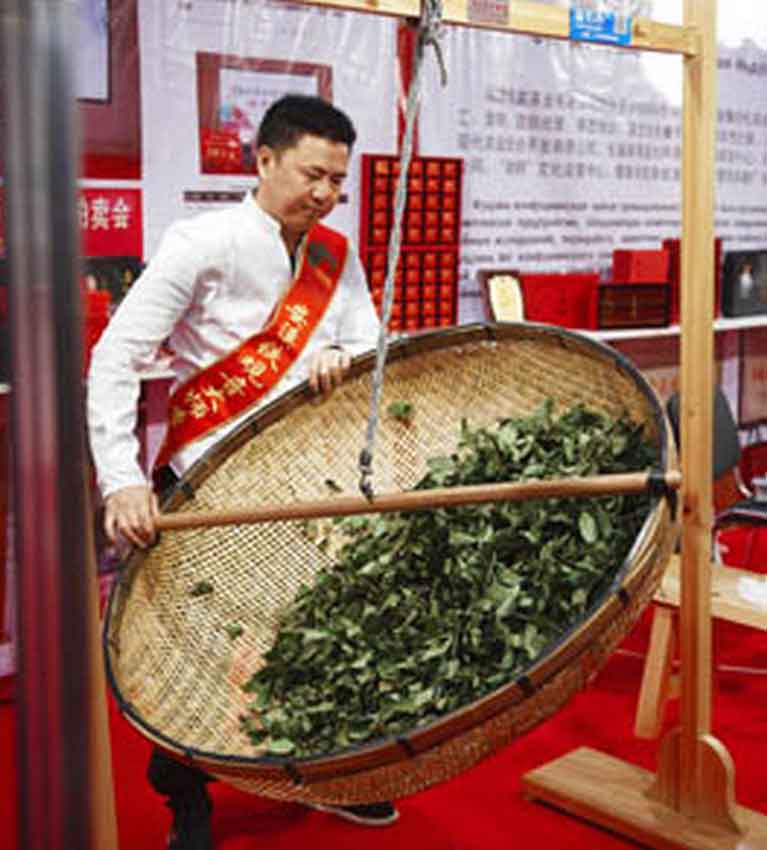 ВЫСТАВКА КИТАЙСКОГО ЧАЯ «ОДИН ПОЯС – ОДИН ПУТЬ»